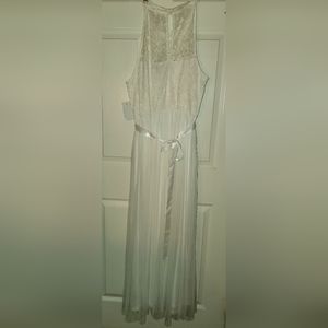 Beautiful white lace top dress 2x